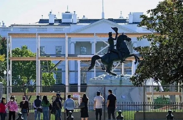 ABD seçimleri öncesi kaos! Ortalık karıştı: Bombalı saldırgan…